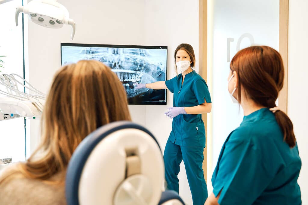 Estudio dental Abascal en Santa Engracia
